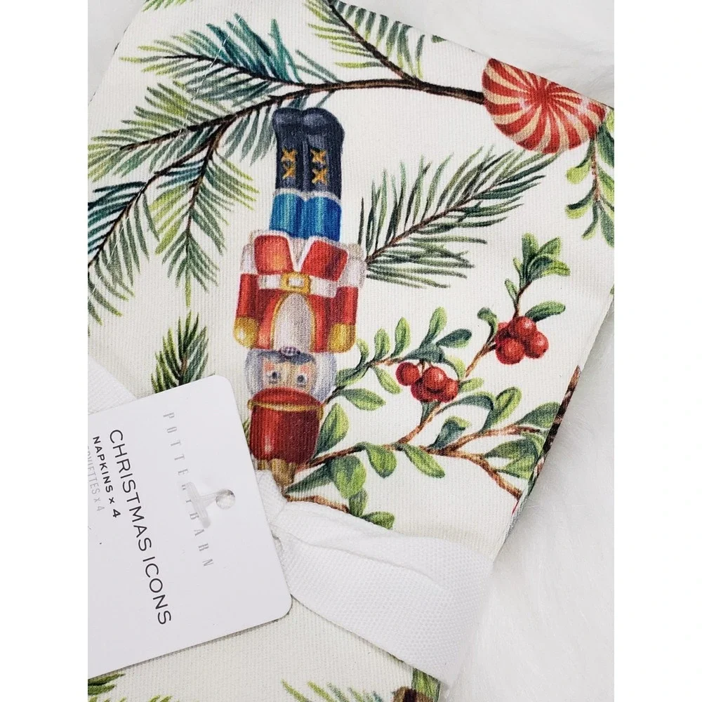 NEW Set Of 4 POTTERY BARN NOSTALGIC CHRISTMAS ICONS COTTON TWILL NAPKINS #1